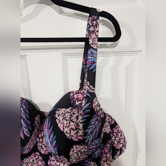 Torrid Pineapple Push-Up Demi Slim Fix Swimsuit in Size 5S (28 & Short) - Picture 4 of 16